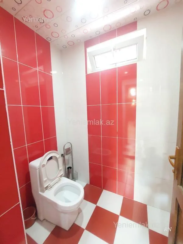 Satılır 5 otaqlı həyət evi 350 m²