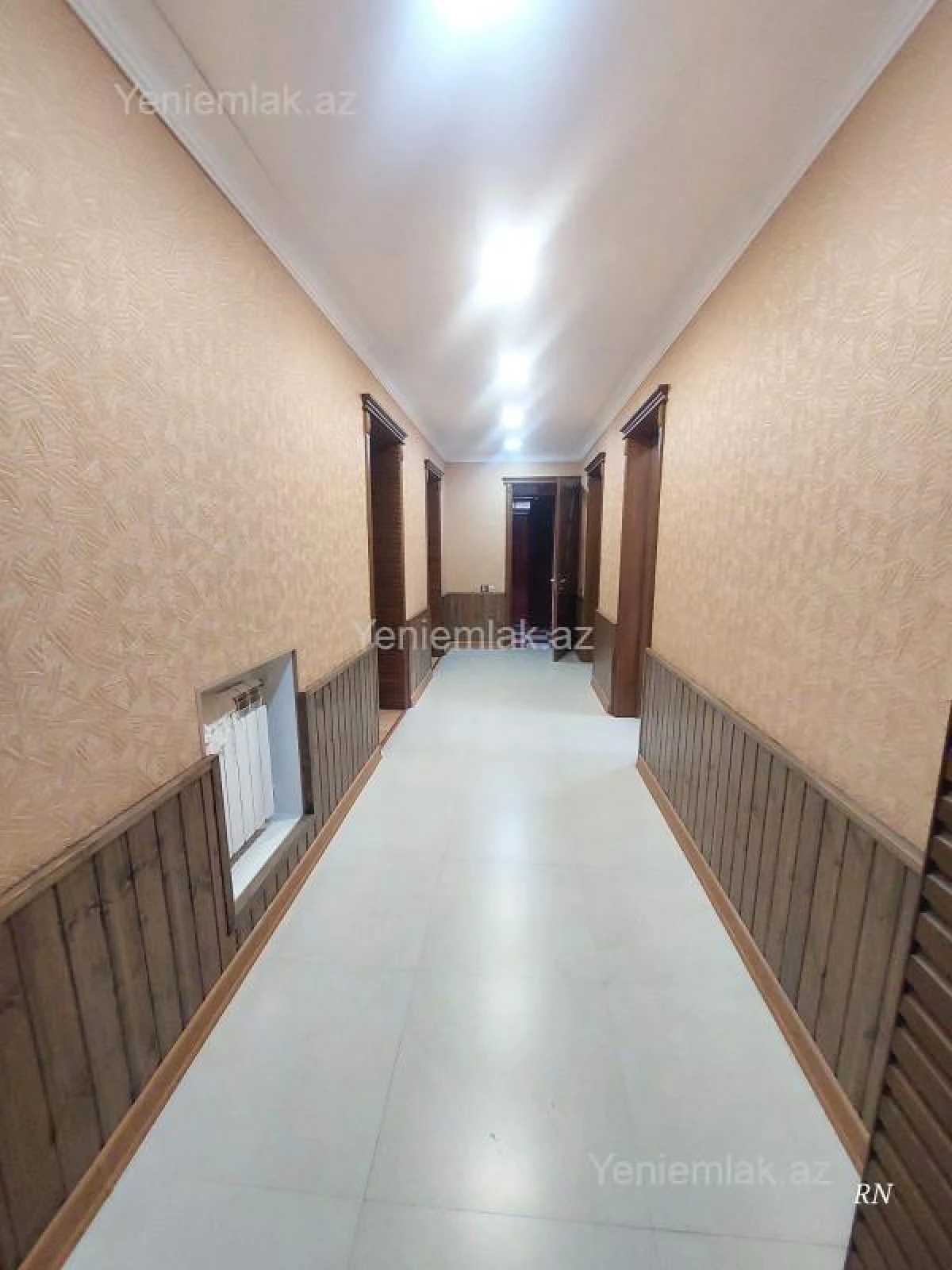 Satılır 5 otaqlı həyət evi 350 m²