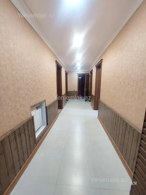 Satılır 5 otaqlı həyət evi 350 m²