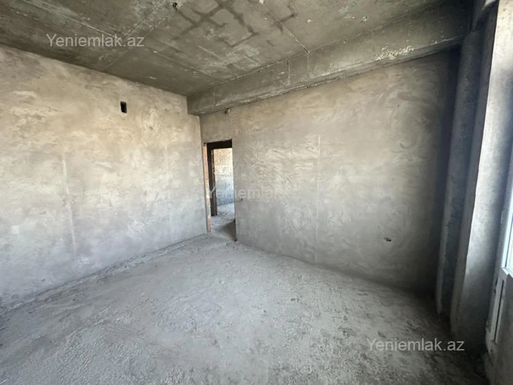 Satılır 3 otaqlı yeni tikili 100 m²