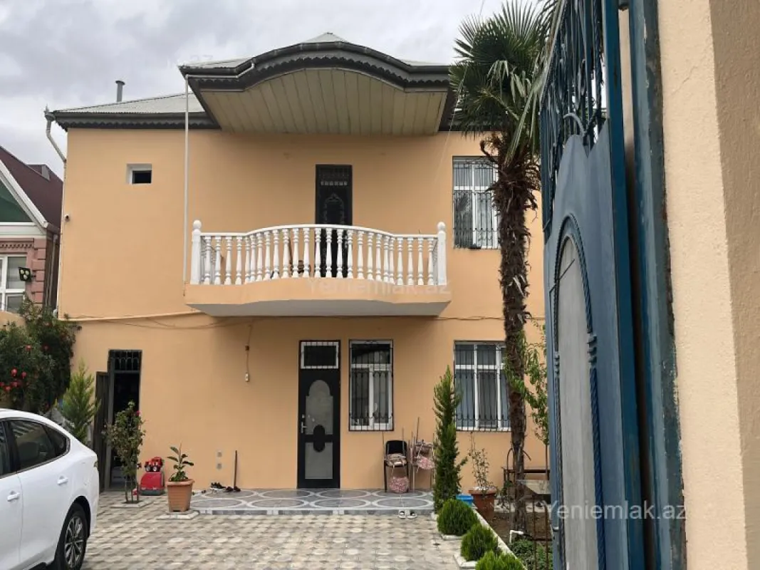 Satılır 6 otaqlı həyət evi 280 m²