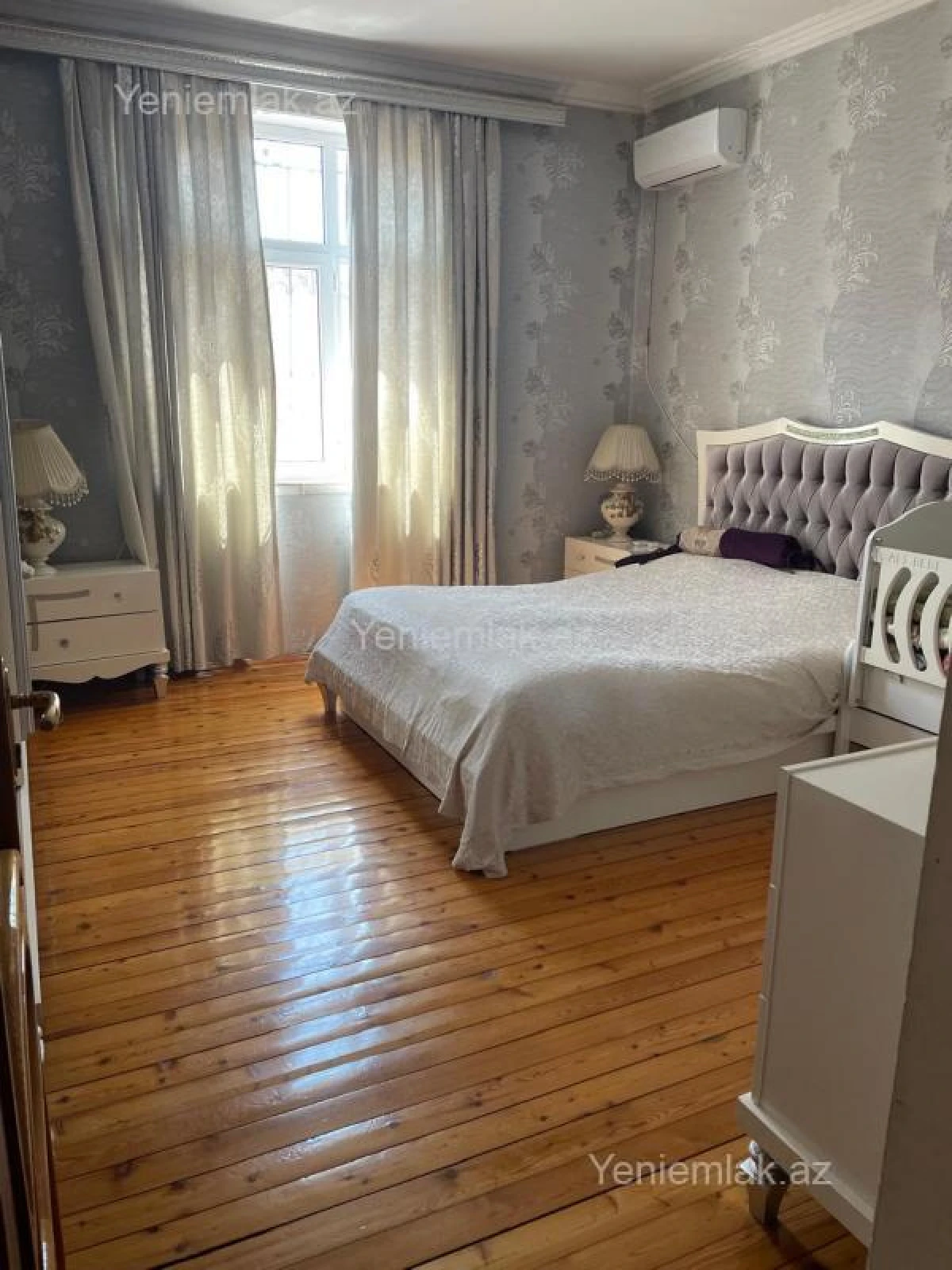 Satılır 6 otaqlı həyət evi 280 m²