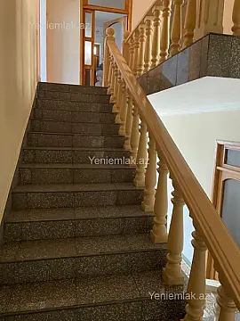Satılır 6 otaqlı həyət evi 280 m²