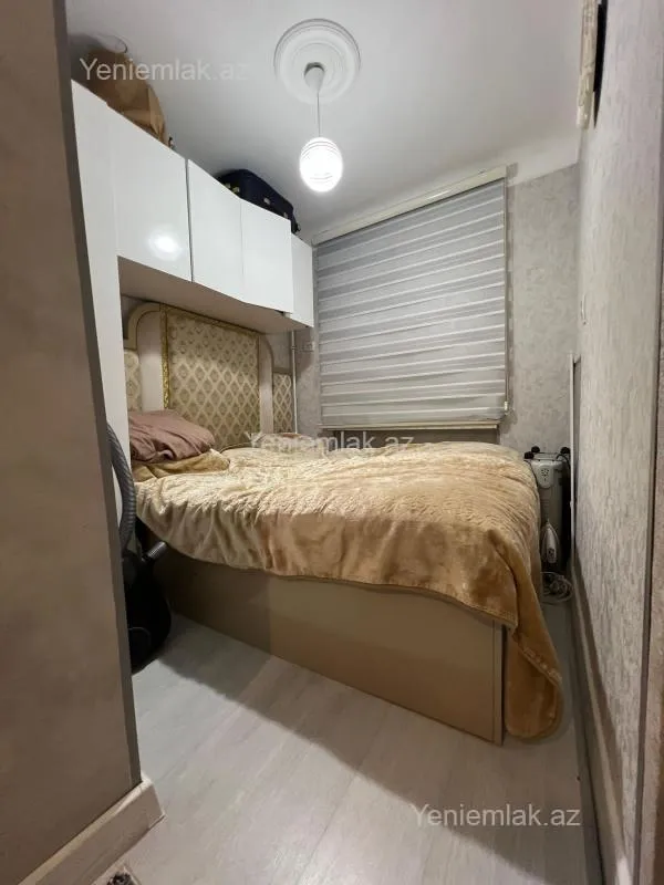 Satılır 1 otaqlı köhnə tikili 30 m²