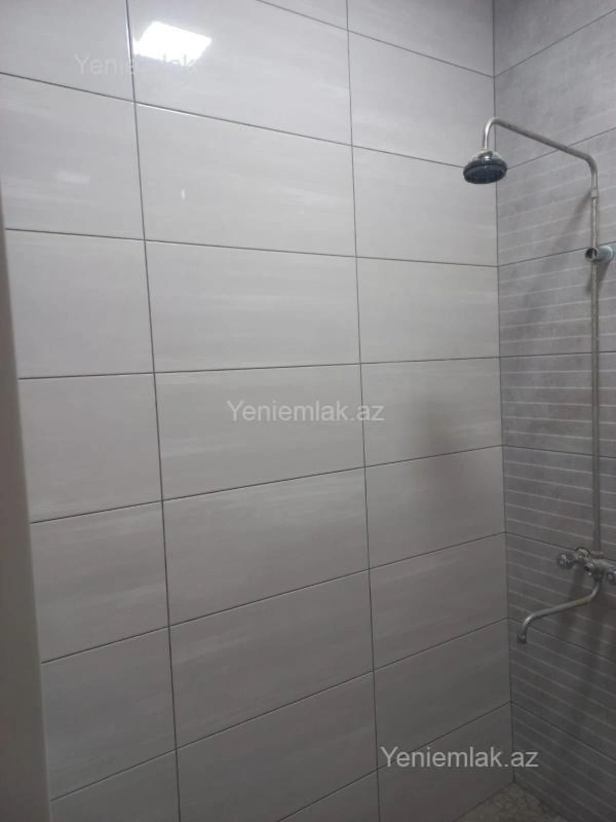 Satılır 1 otaqlı köhnə tikili 34 m²