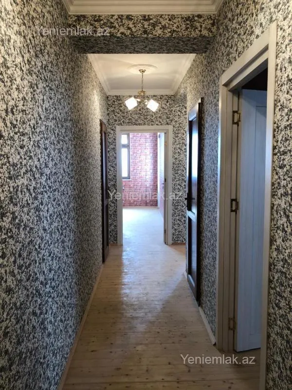 Satılır 3 otaqlı yeni tikili 85 m²