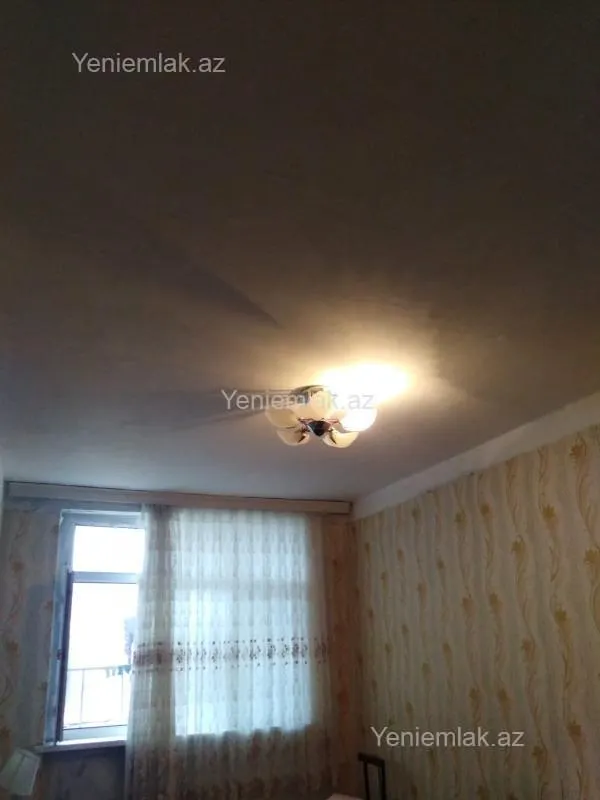 Satılır 3 otaqlı köhnə tikili 75 m²