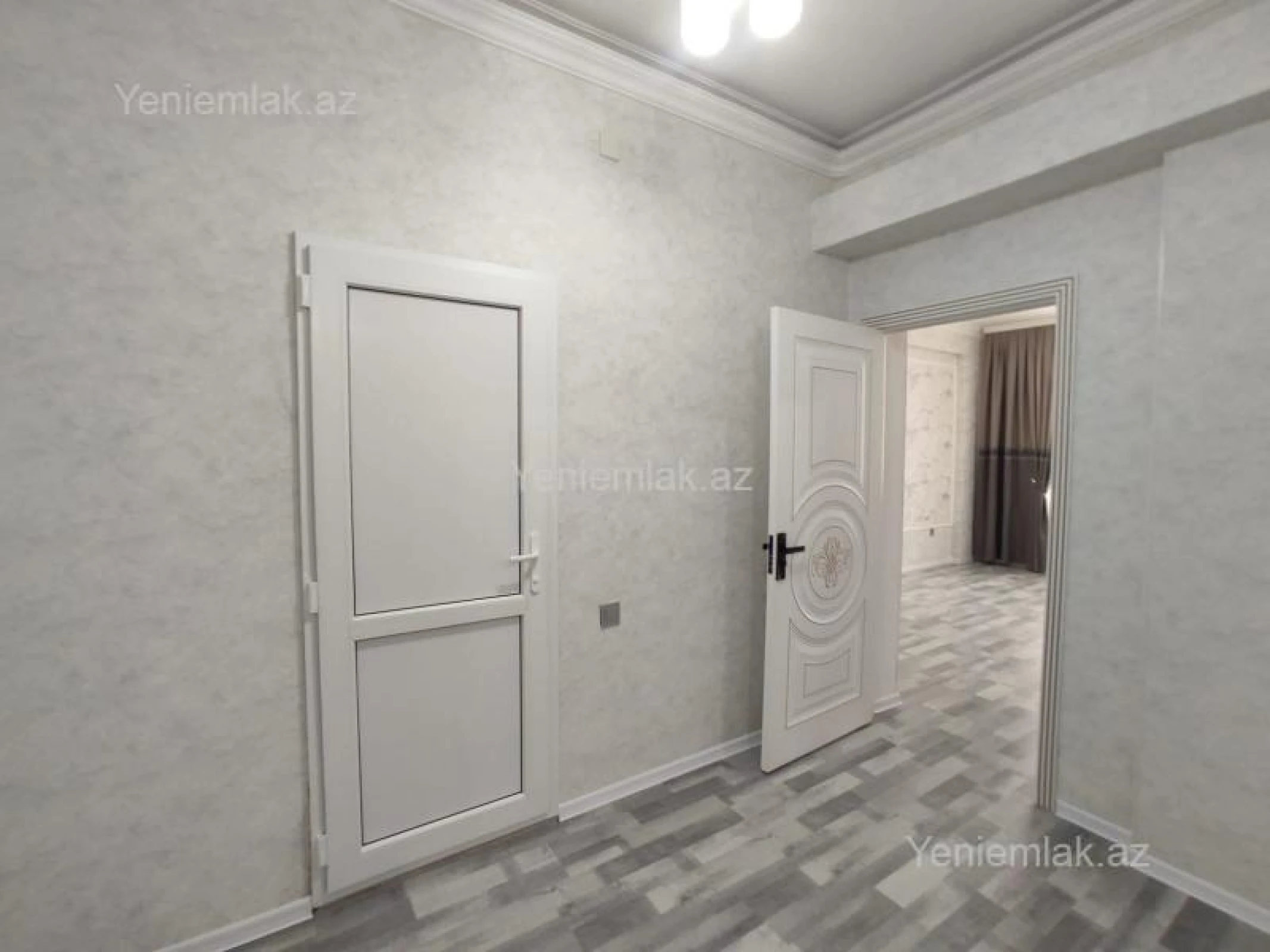 Satılır 2 otaqlı yeni tikili 65 m²