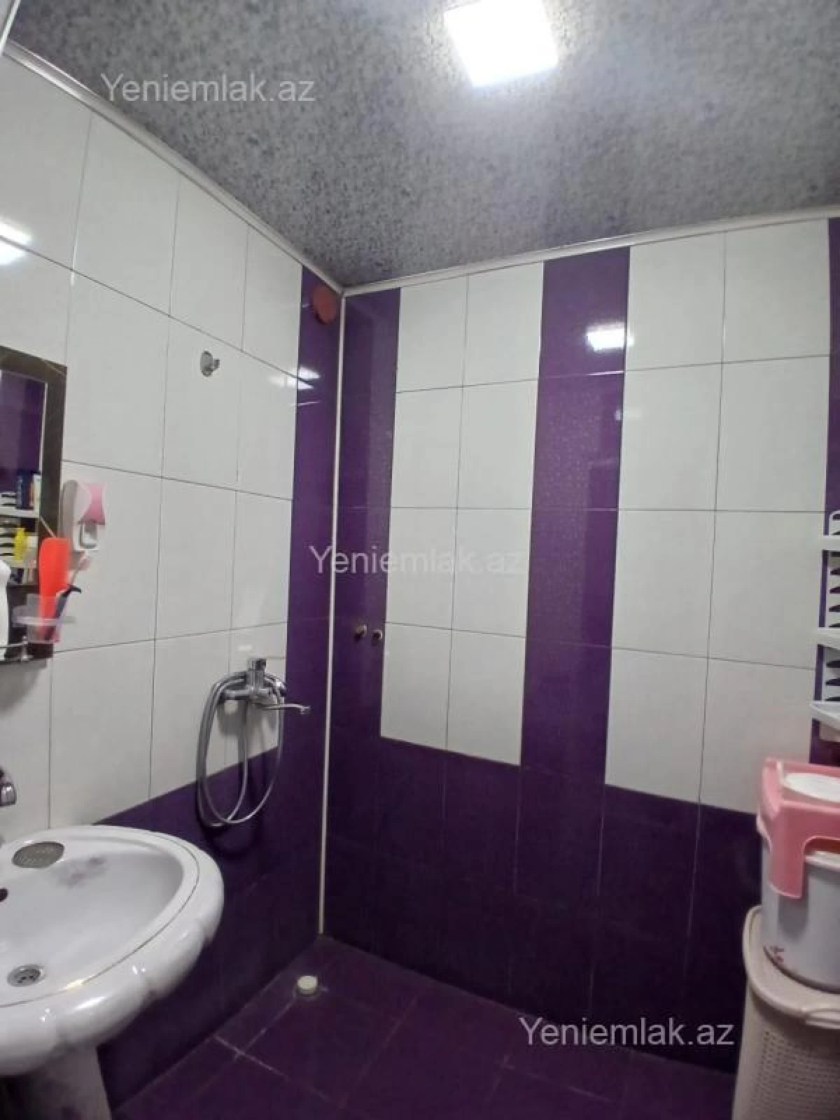 Satılır 2 otaqlı köhnə tikili 55 m²
