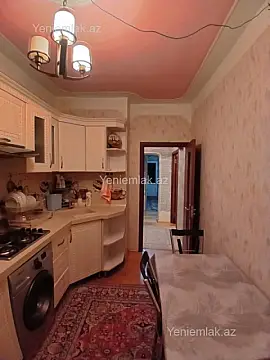 Satılır 2 otaqlı köhnə tikili 55 m²