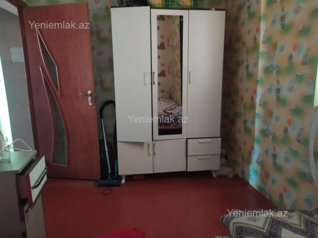 Satılır 2 otaqlı köhnə tikili 50 m²