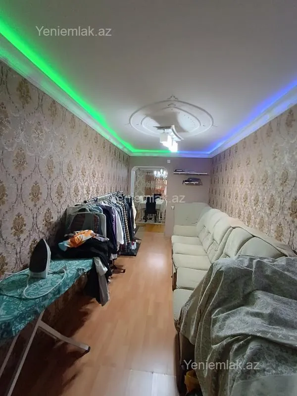 Satılır 3 otaqlı köhnə tikili 80 m²