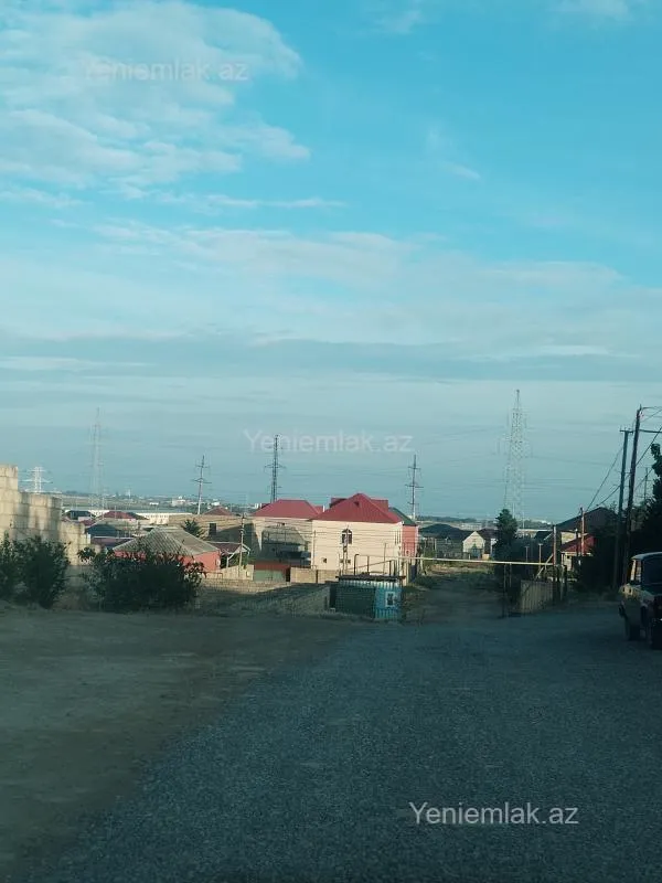 Satılır 7 otaqlı həyət evi 260 m²