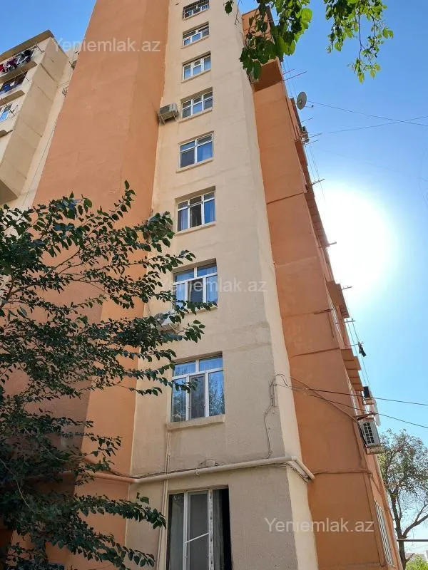 Satılır 2 otaqlı köhnə tikili 60 m²