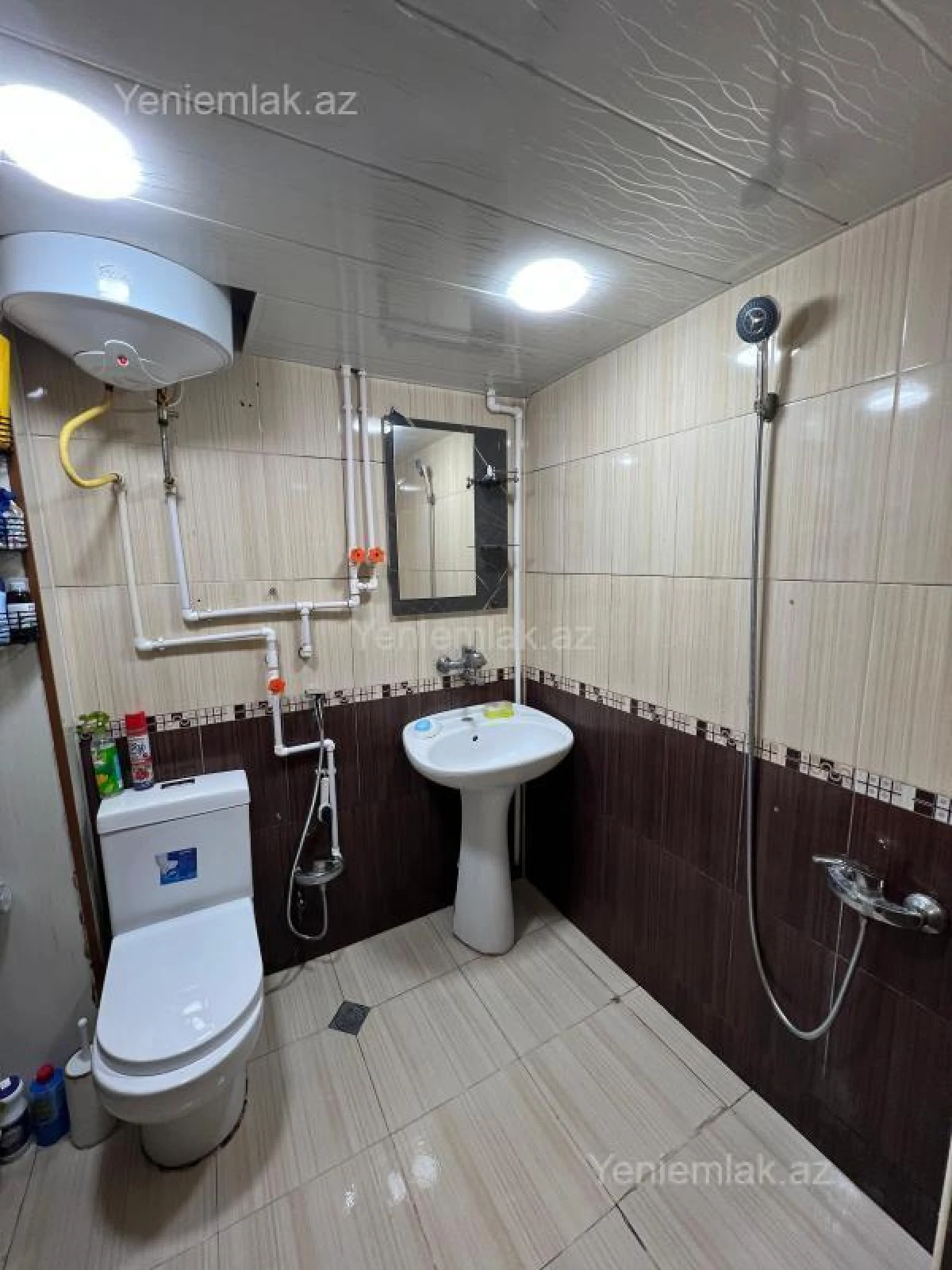 Satılır 2 otaqlı köhnə tikili 45 m²