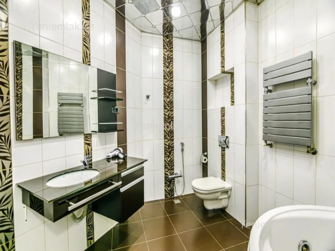 Satılır 3 otaqlı yeni tikili 160 m²