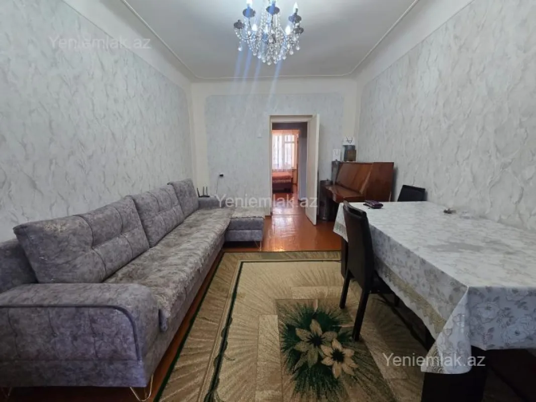Satılır 2 otaqlı köhnə tikili 54 m²