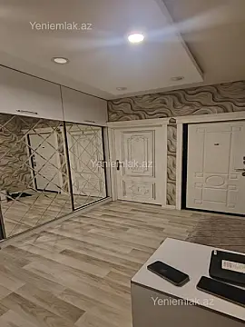 Satılır 4 otaqlı köhnə tikili 100 m²