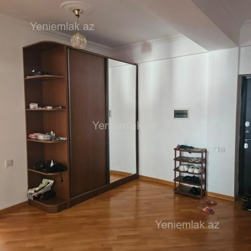 Satılır 3 otaqlı yeni tikili 107 m²
