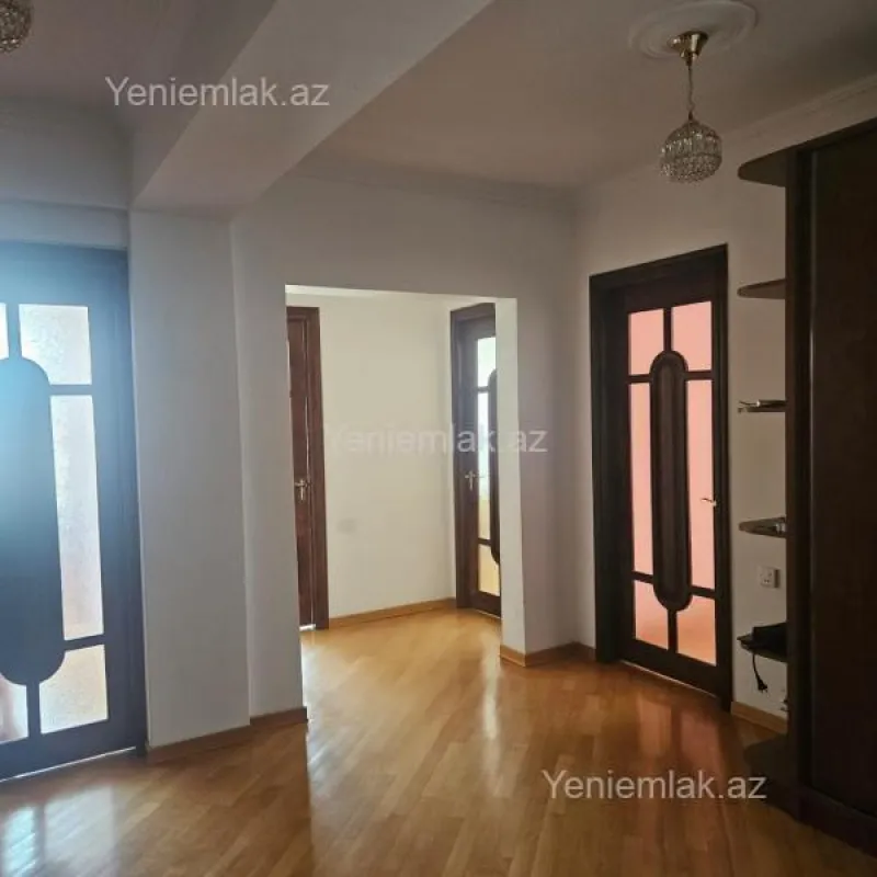 Satılır 3 otaqlı yeni tikili 107 m²