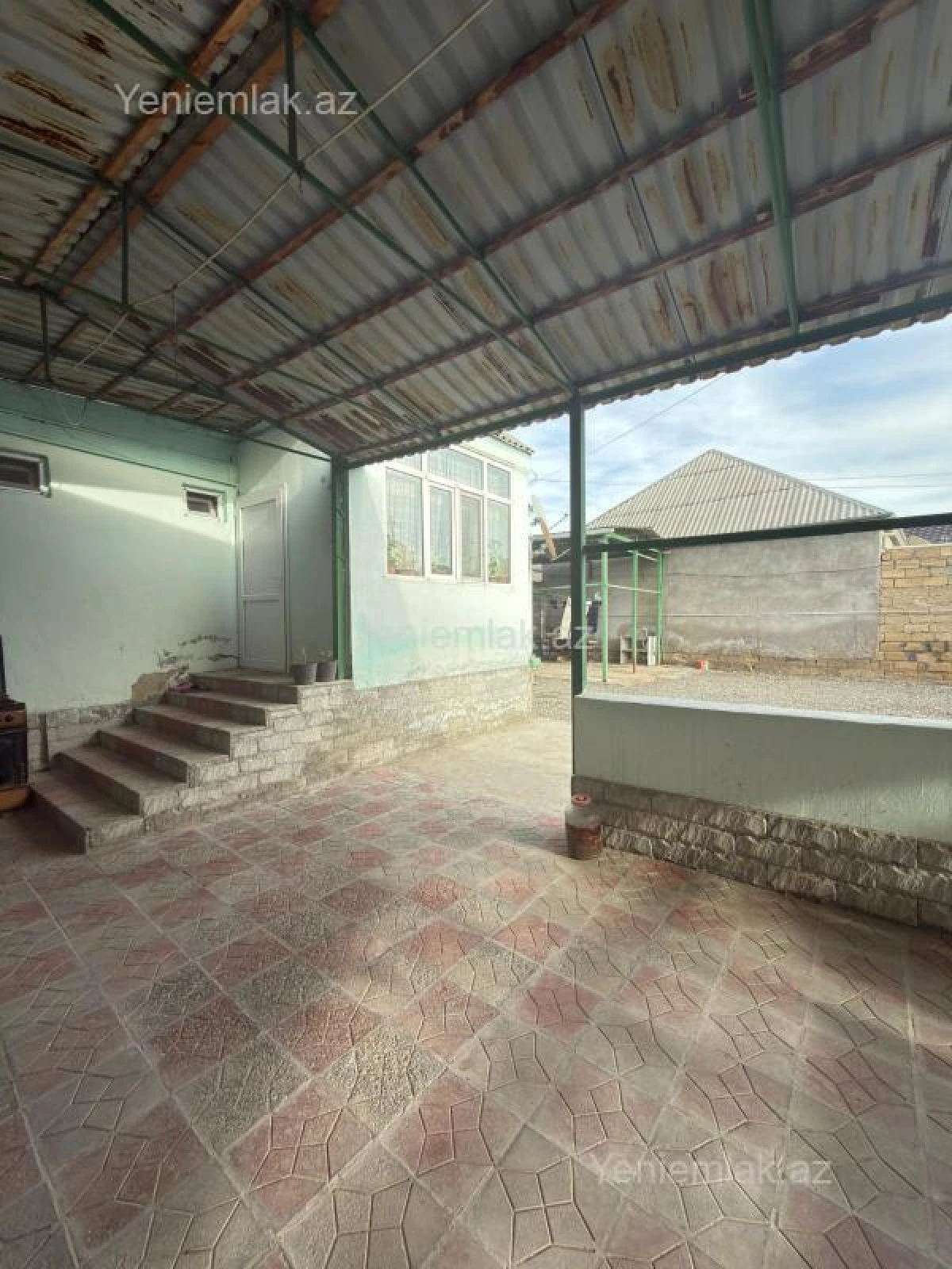 Satılır 4 otaqlı həyət evi 96 m²