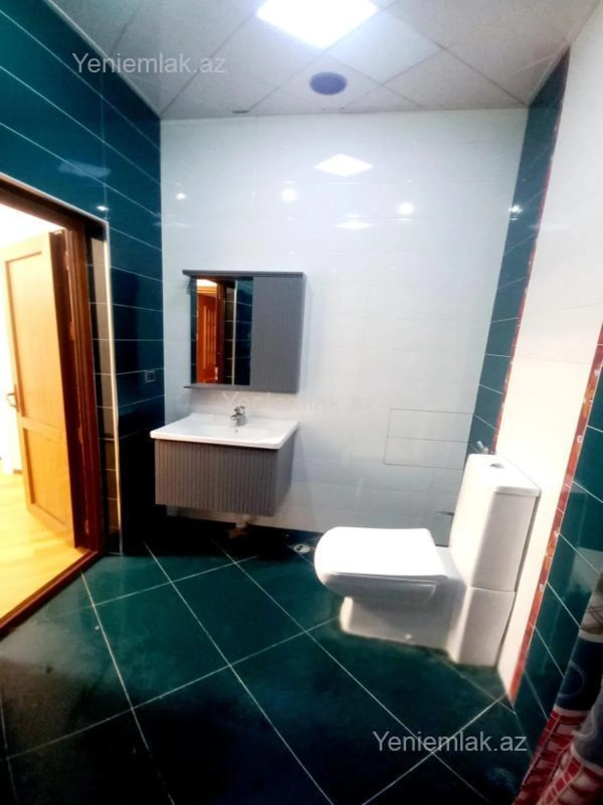 Satılır 2 otaqlı yeni tikili 70 m²