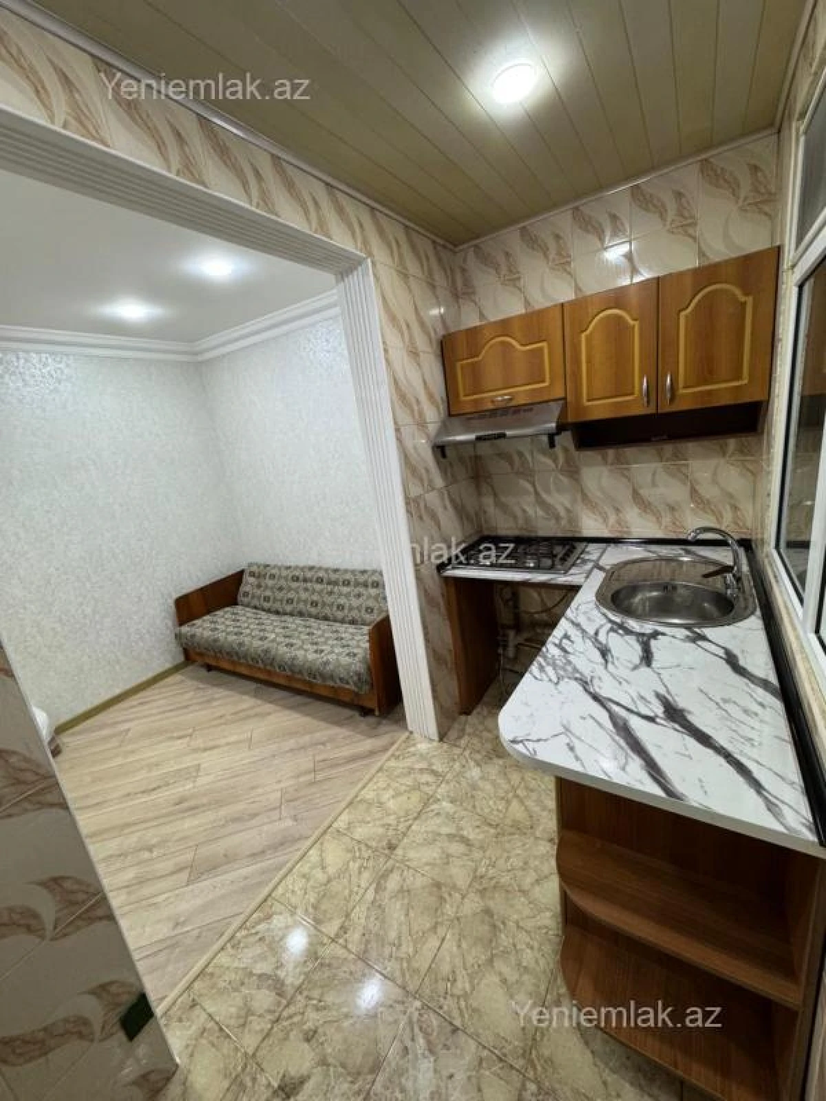 Satılır 2 otaqlı köhnə tikili 60 m²