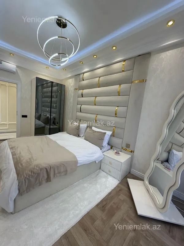 Satılır 3 otaqlı yeni tikili 100 m²