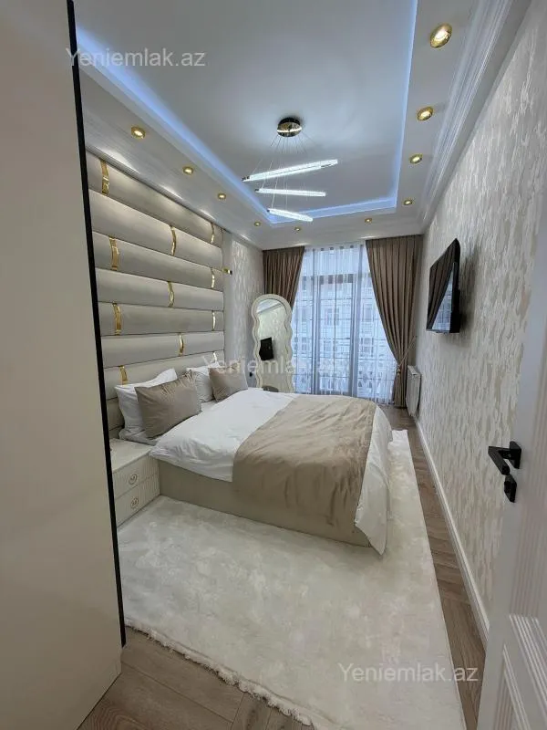 Satılır 3 otaqlı yeni tikili 100 m²