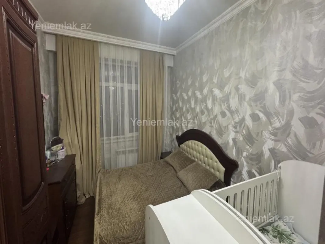 Satılır 3 otaqlı yeni tikili 110 m²