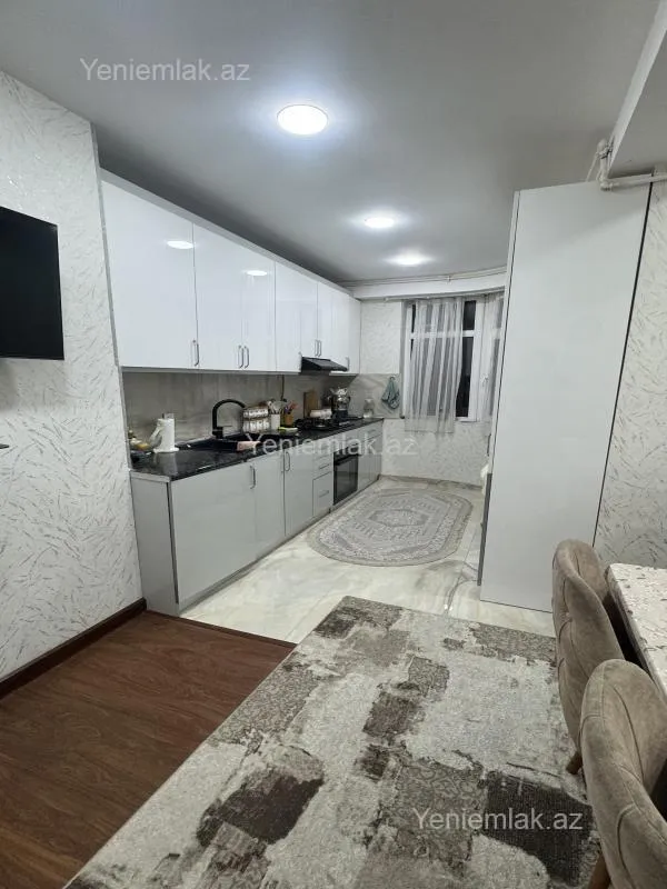 Satılır 3 otaqlı yeni tikili 110 m²