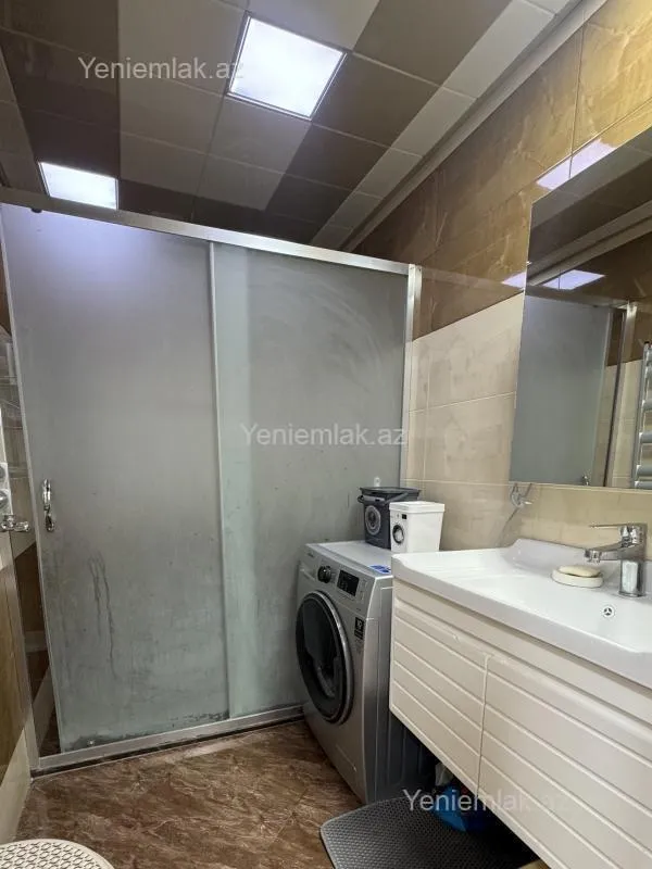 Satılır 3 otaqlı yeni tikili 110 m²