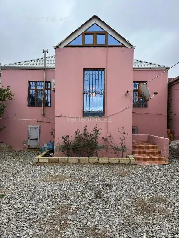 Satılır 3 otaqlı həyət evi 130 m²