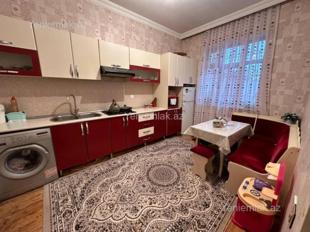 Satılır 3 otaqlı həyət evi 130 m²
