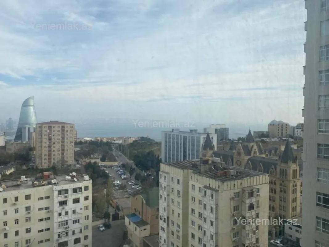 Satılır 3 otaqlı yeni tikili 152 m²