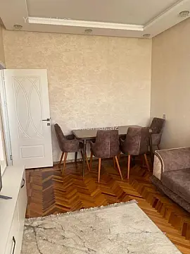 Satılır 3 otaqlı köhnə tikili 75 m²