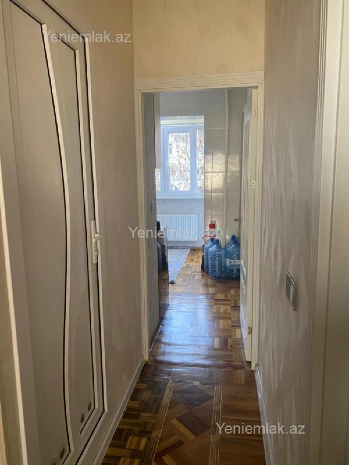 Satılır 3 otaqlı köhnə tikili 75 m²