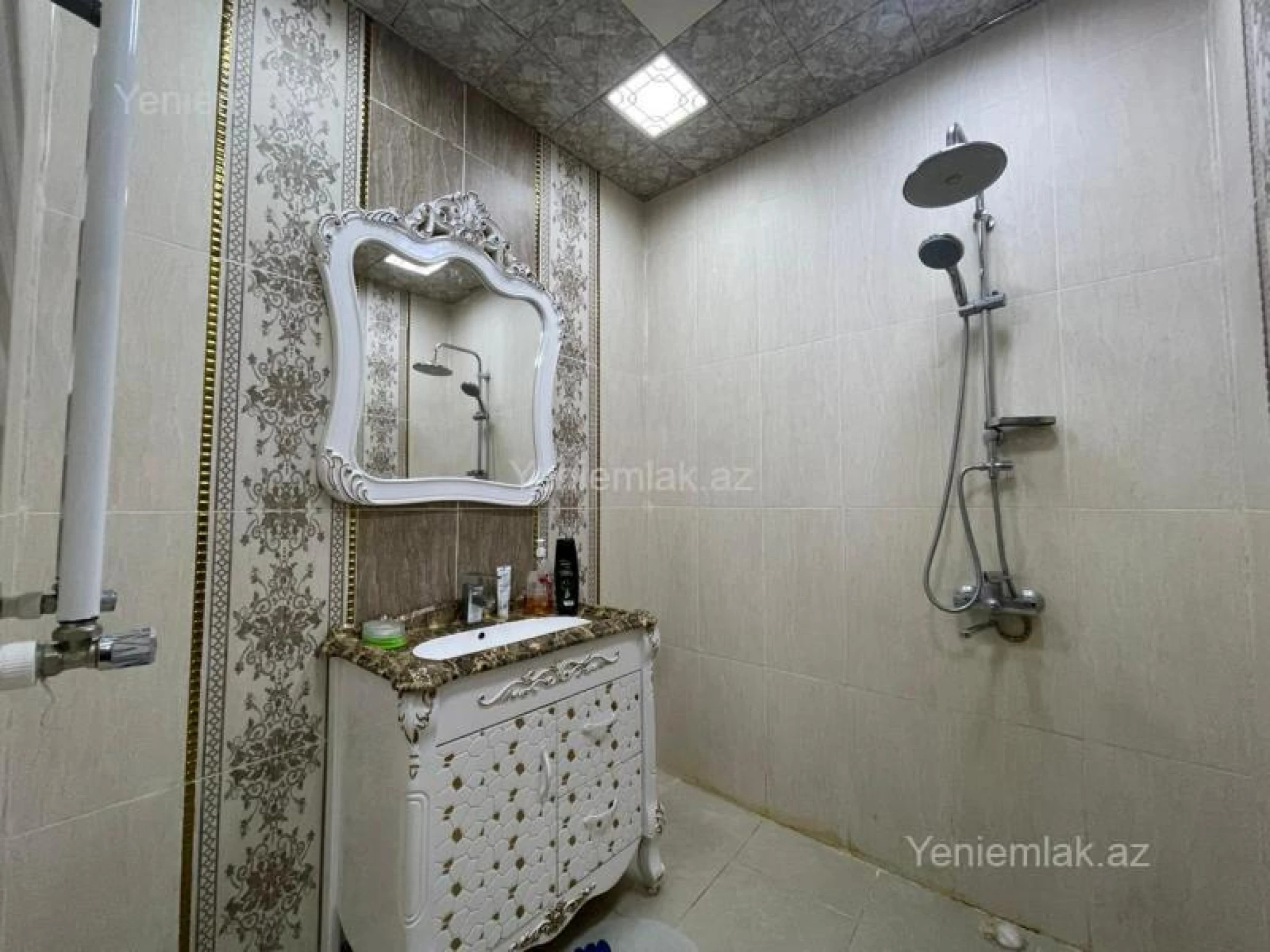 Satılır 2 otaqlı yeni tikili 70 m²
