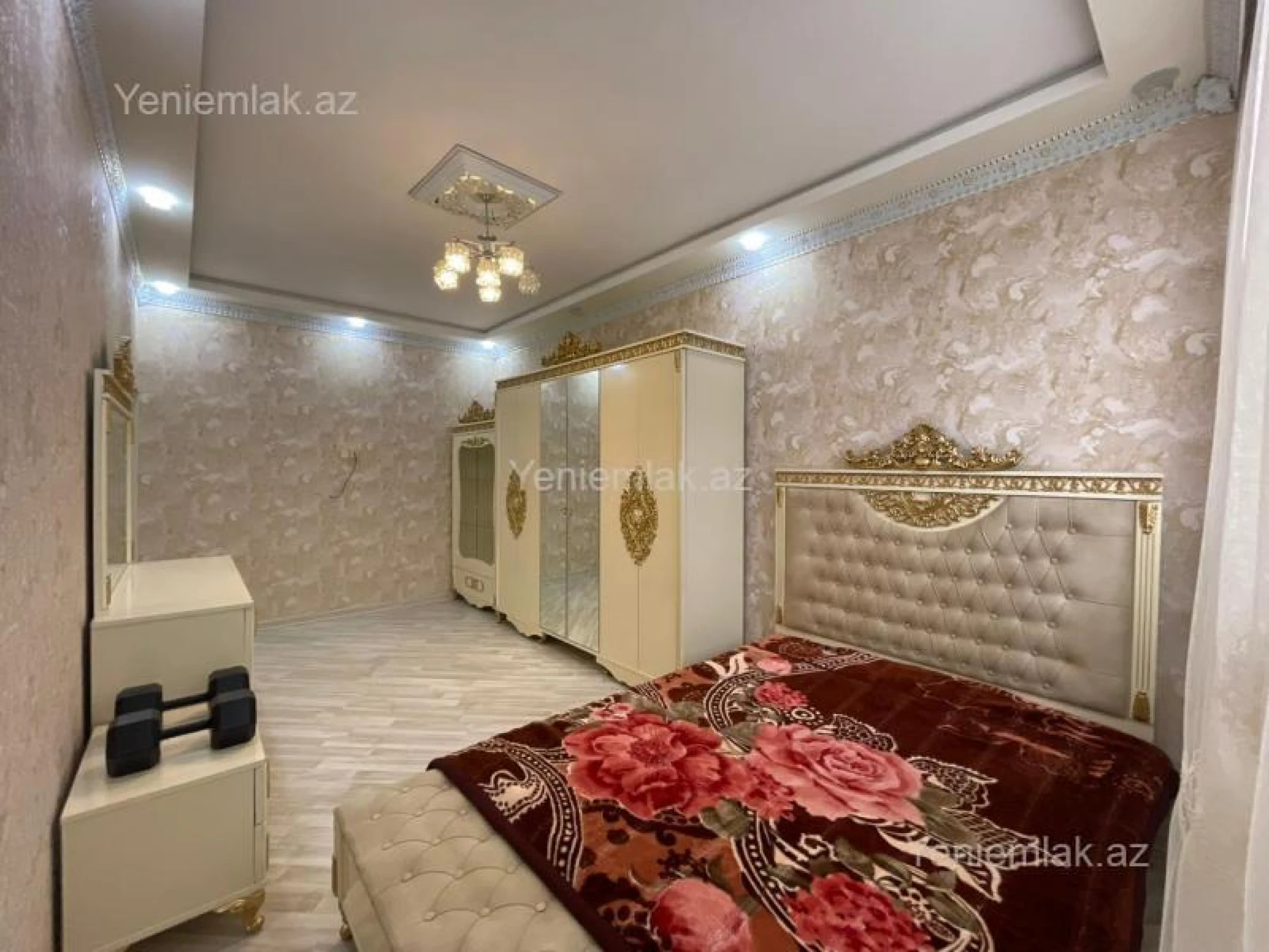 Satılır 2 otaqlı yeni tikili 70 m²