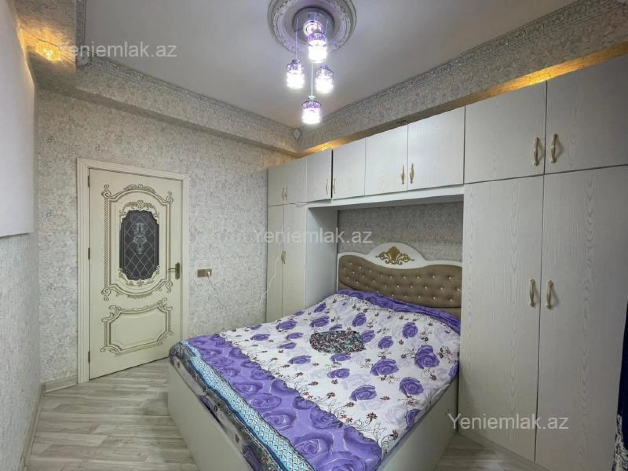 Satılır 2 otaqlı yeni tikili 70 m²