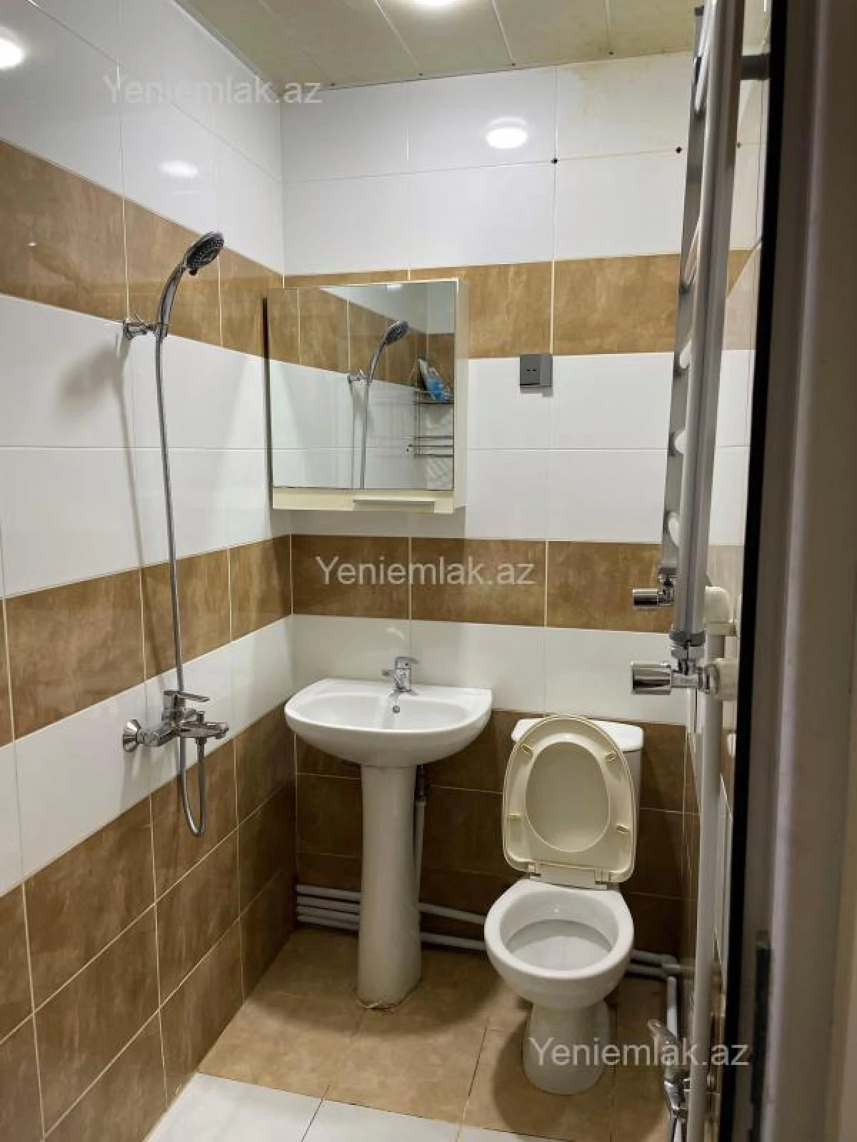 Satılır 2 otaqlı yeni tikili 43 m²