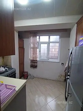 Satılır 3 otaqlı köhnə tikili 65 m²