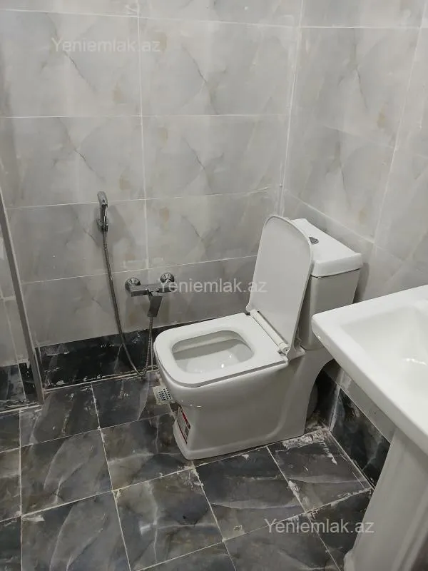 Satılır 2 otaqlı yeni tikili 58 m²