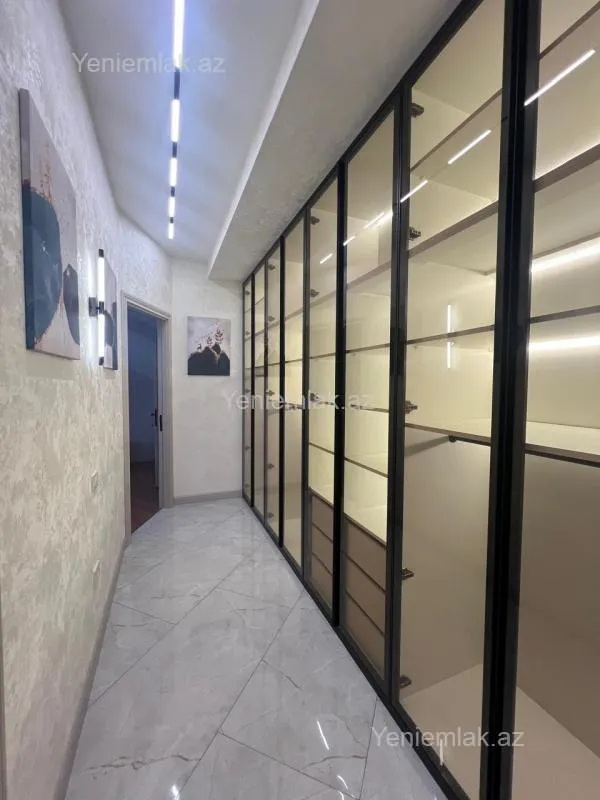 Satılır 4 otaqlı yeni tikili 145 m²
