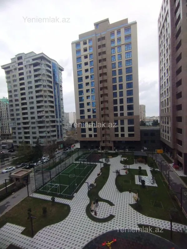 Satılır 4 otaqlı yeni tikili 148 m²