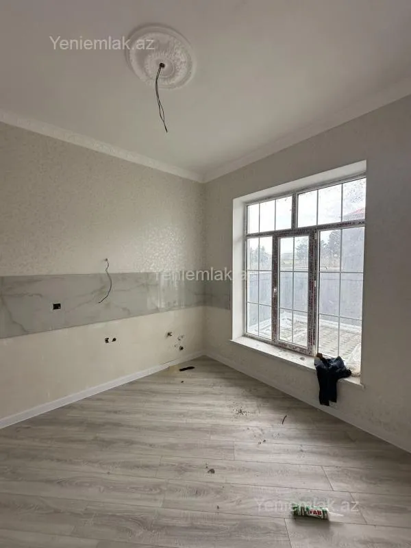 Satılır 2 otaqlı yeni tikili 50 m²