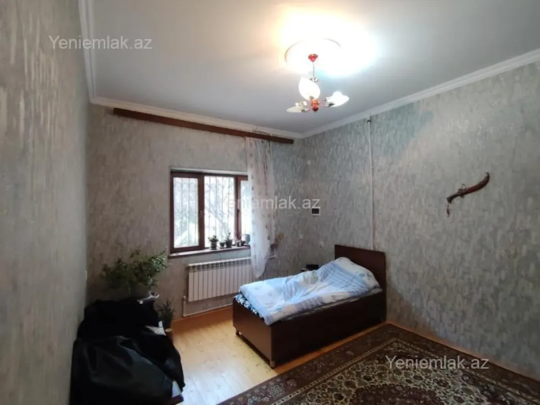 Satılır 6 otaqlı həyət evi 324 m²