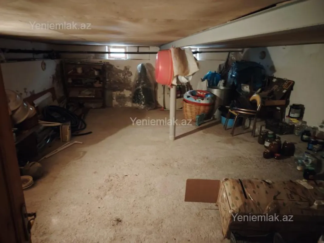 Satılır 6 otaqlı həyət evi 324 m²