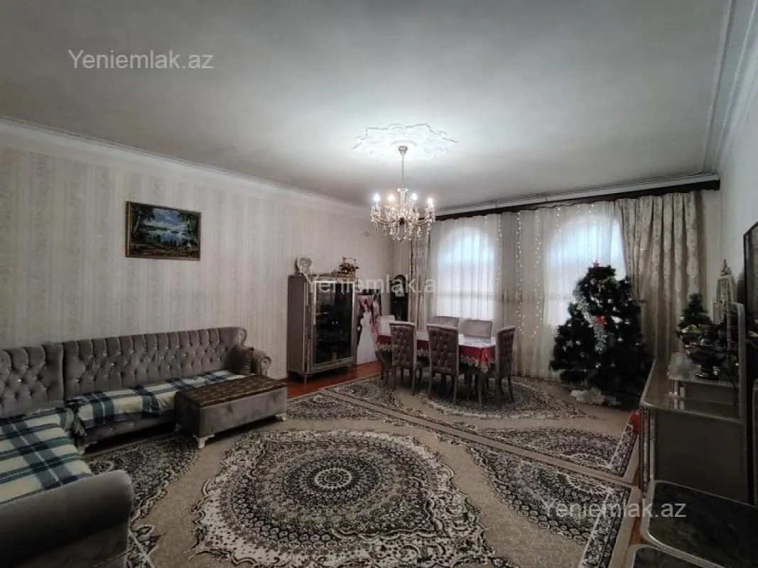 Satılır 6 otaqlı həyət evi 324 m²