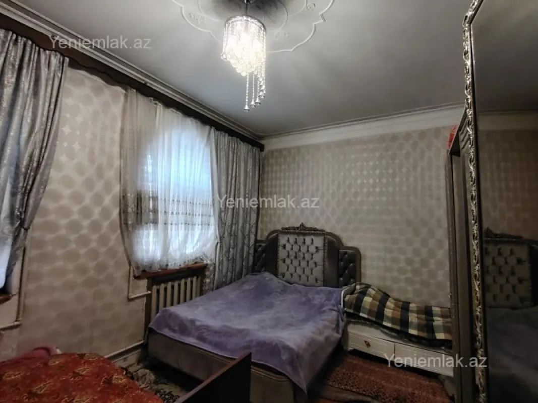 Satılır 6 otaqlı həyət evi 324 m²